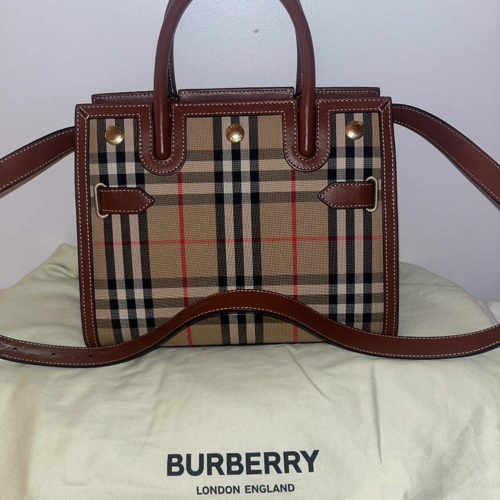 Burberry mini title bag - Picture 1 of 10